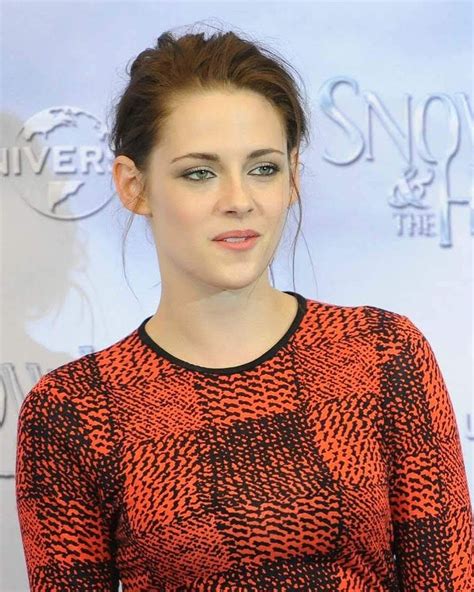 Kristen Stewart Pictures, Sils Maria, Pin Up Outfits, Lego House, Edward Styles, American Women ...
