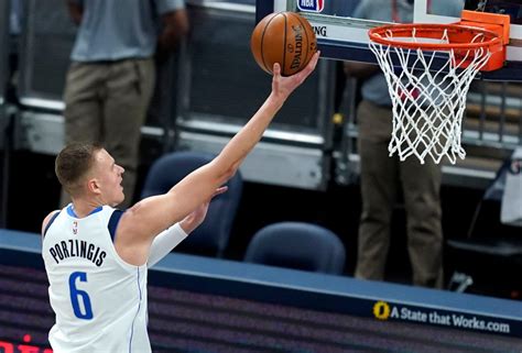 Kristaps Porzingis has best game of season as Mavericks roll