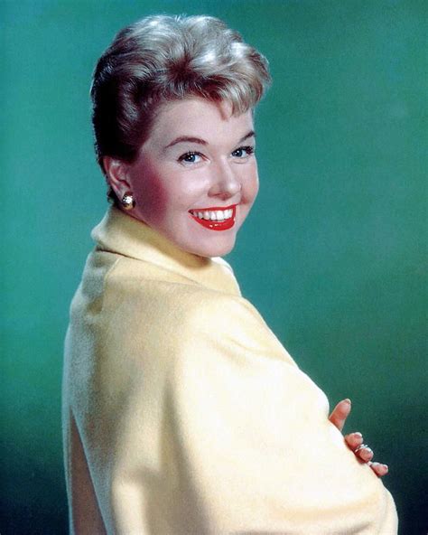 Doris Day by Silver Screen in 2020 | Doris day movies, Hollywood, Dory
