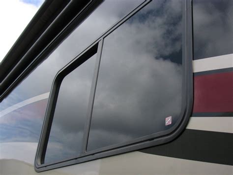 RV Glass Repair | Foggy Windows Repair | Redding, CA