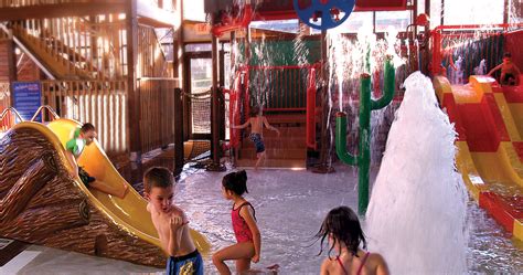 Big Splash Indoor Waterpark - Rocking Horse Ranch Resort