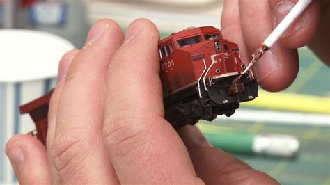 Weathering N scale locomotives - Trains