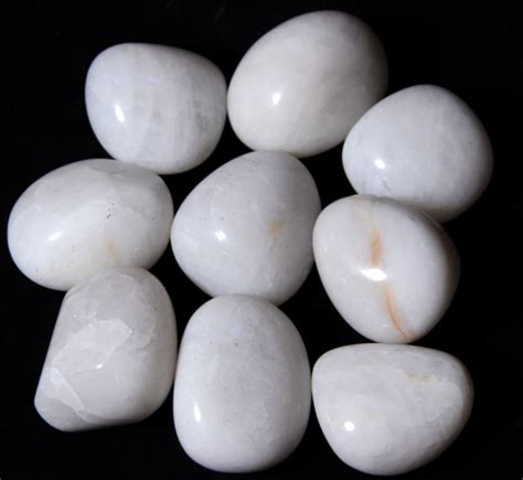 1lb Large Tumbled White Agate (33mm-50mm) - Kids Love Rocks