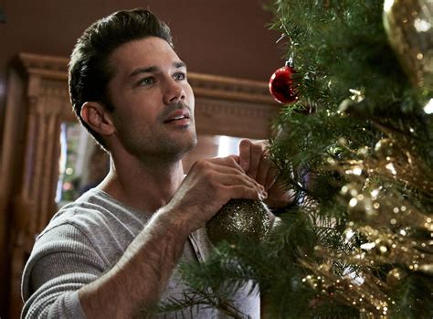 Hallmark Christmas Movie Stars Reveal Their Favorite Holiday Traditions ...