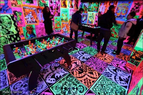 Blacklights in the Home on Pinterest | Black Light Room, Black ... | Neon room, Black light room ...