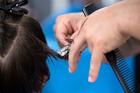 Male Razor Haircut by a Hairdresser Man Stock Image - Image of sharp, hands: 90397161