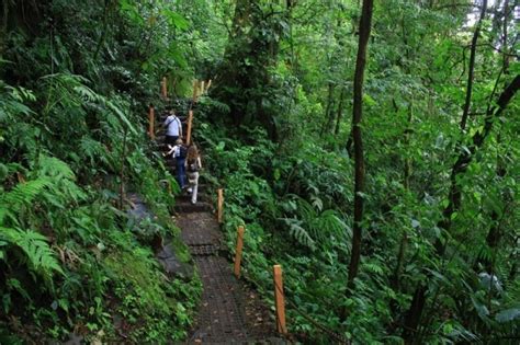 La Fortuna Waterfall Hike - La Fortuna | Project Expedition