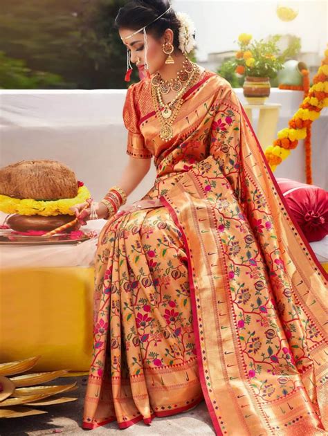 Buy Best Kanchipuram Silk Bridal Saree dvz0002475