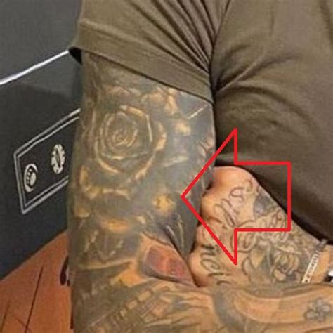 Admire the 37 tattoos of Dani Alves & their meanings