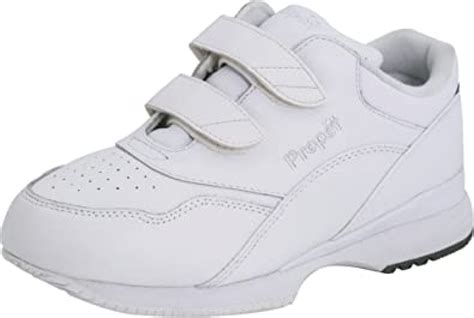 Best Shoes For Elderly with Balance Problems - Size Them Up