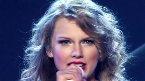 Taylor Swift - Enchanted (Live at Speak Now Tour) [2011] - YouTube