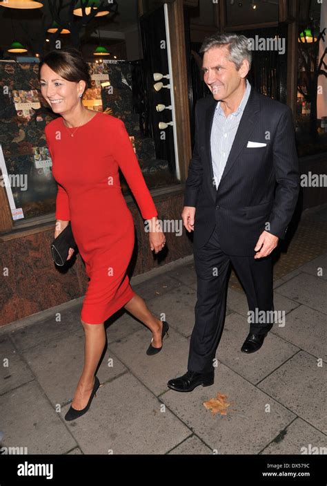 Carole Middleton and Michael Middleton leave Daunt Books after Pippa Stock Photo: 67727672 - Alamy