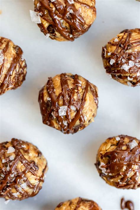 Healthy Peanut Butter Oatmeal Protein Balls - Eat With Clarity