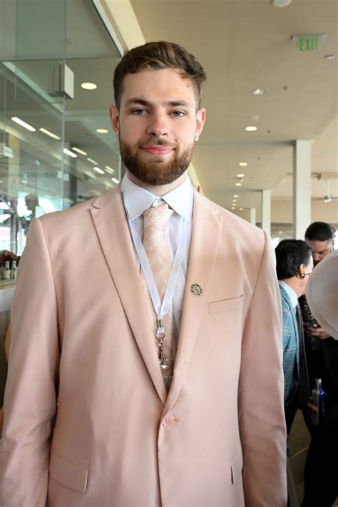 Kansas basketball: Hunter Dickinson make appearance at Kentucky Derby