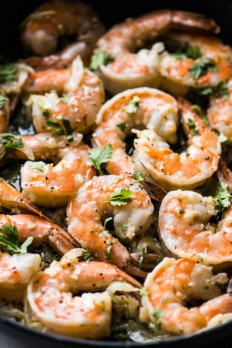 Camarones al Mojo de Ajo (Mexican Garlic Shrimp) - Isabel Eats