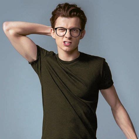 tom holland glasses - Hledat Googlem | Holland