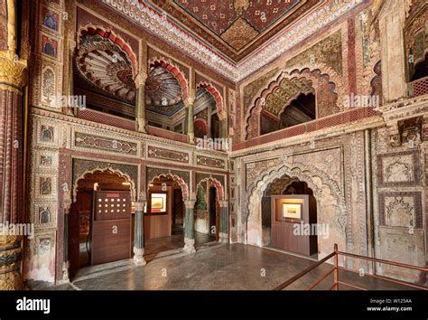 Daria daulat bagh palace hi-res stock photography and images - Alamy