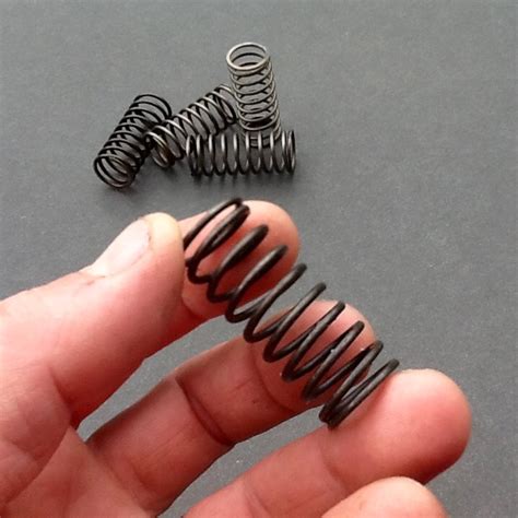 Small Compression Springs 40mm Long X 17mm OD