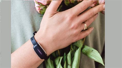 Shop Bond Touch: Waterproof vibrating communication bracelets for couples | GadgetAny | GadgetAny