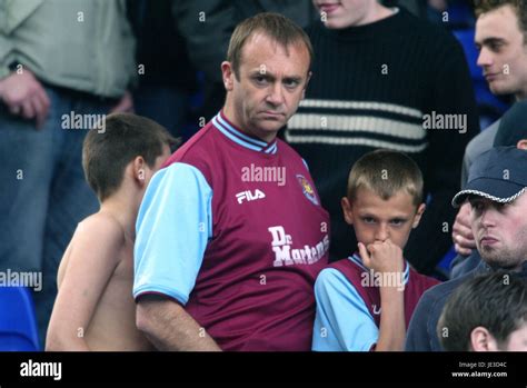 West ham united fans hi-res stock photography and images - Alamy