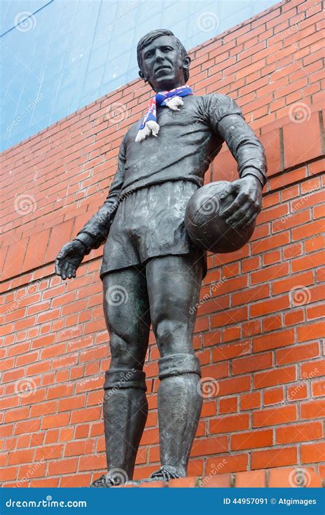 John Greig Statue editorial photo. Image of football - 44957091