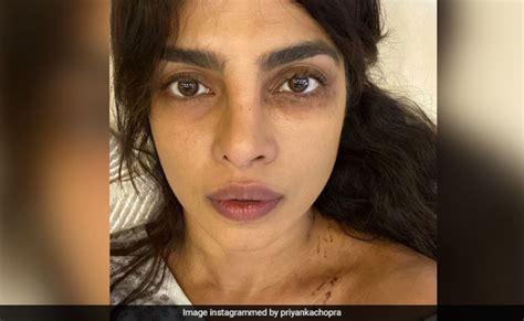 Priyanka Chopra Without Makeup : Revealing the Real Beauty.