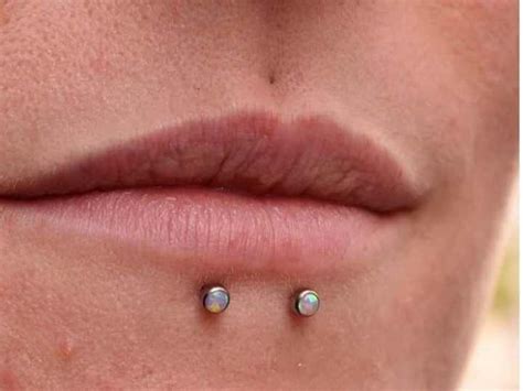 Everything One Need To Know About Dolphin Bite Lip Piercing - A Best Fashion