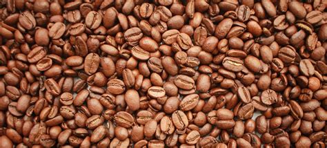 What Are the Differences Between Light, Medium and Dark Roast Coffee?