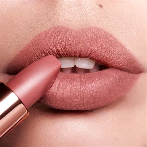 Best Clean Lipstick 2024 - Binny Katinka