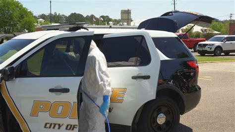 Lincoln police cars get complimentary detail and sanitation | CBS 42