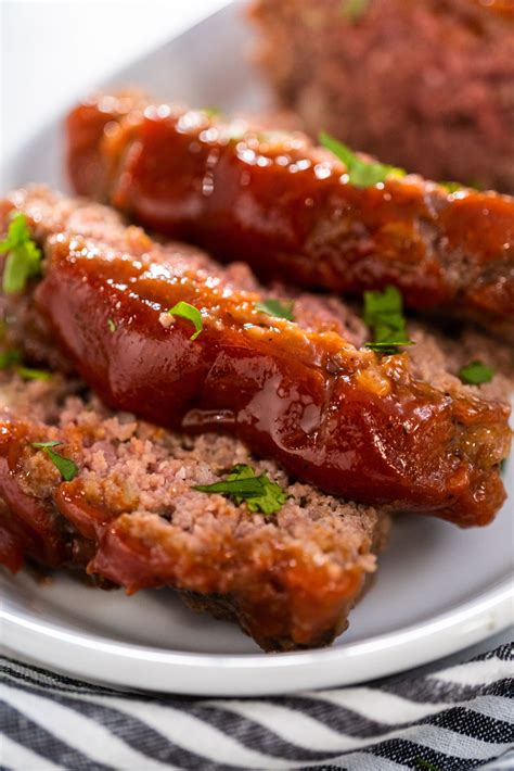 The Secrets To Moist Meatloaf - The Best Meatloaf Recipe Included