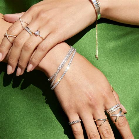 A Fashion Deal: Aurate Dazzling Diamond Tennis Bracelet | March Sales and Deals 2023: Amazon ...