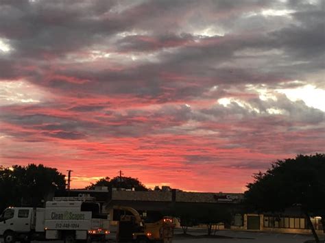 Sunrise over Austin v2 : r/Austin