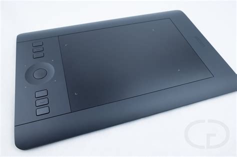 The Captured Glimpses Blog: Review: Wacom Intuos Pro S