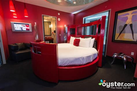 10 Hotel Rooms That Encourage Naughtiness | Oyster.com