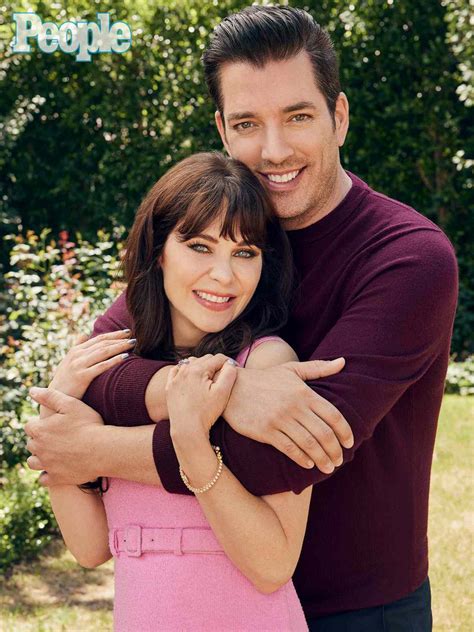 All About Zooey Deschanel's Engagement Ring from Jonathan Scott (Exclusive)