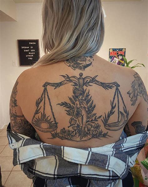 60 Attractive and Sexy Back Tattoo Ideas For Girls 2020 - SooShell