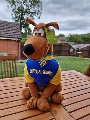GIANT UNIVERSAL STUDIOS Scooby Doo soft toy plush 26" WITH TAGS £22.95 ...