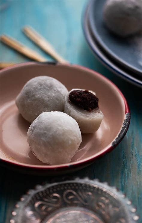 Red Bean Daifuku Mochi (大福餅) - Lisa's Lemony Kitchen