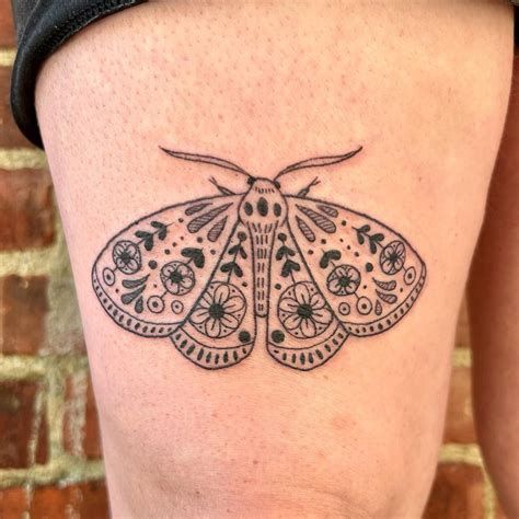 Discover 55+ minimalist moth tattoo latest - in.cdgdbentre