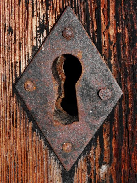 Download free photo of Keyhole,lock,door,free pictures, free photos - from needpix.com