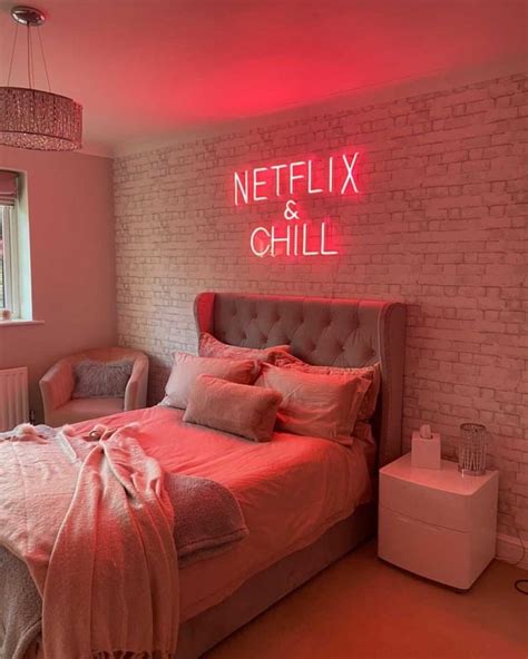 'Netflix & Chill' Neon Sign | Neon signs, Neon sign bedroom, Netflix and chill