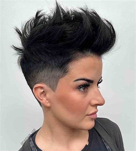 33 Edgy Pixie Cuts for Women of All Ages and Hair Textures