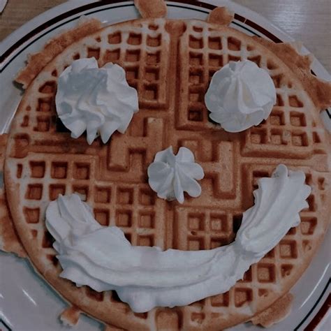 parks and recreation aesthetic waffle breakfast leslie knope in 2022 ...