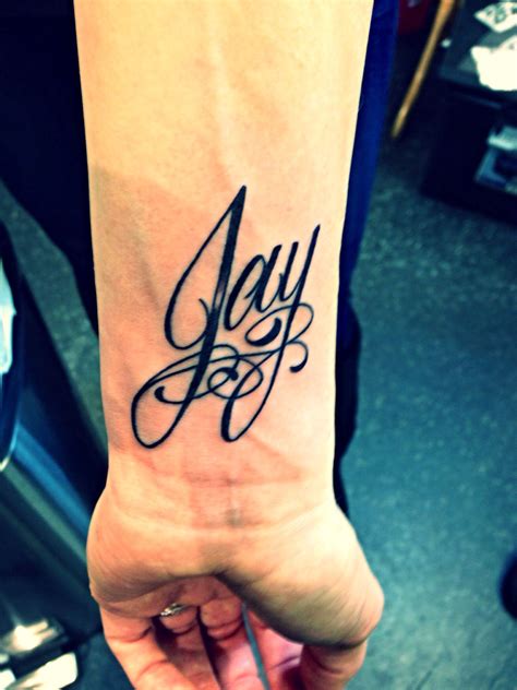 My 1st tattoo. Husband's name ️ | Husband name tattoos, Tattoos, Tattoo ...