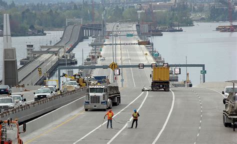 Seattle Opens World's Longest Floating Bridge | 2016-04-13 | ENR | Engineering News-Record