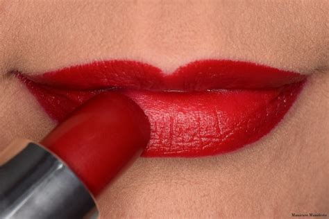 Manicure Manifesto: Zoya Perfect Lipsticks Swatches, Review & Giveaway