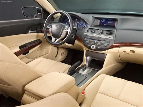 Каталог › 2012 Honda Crosstour