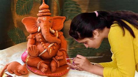 Ganesha idol Making - Clay Ganapati idol Making process - YouTube