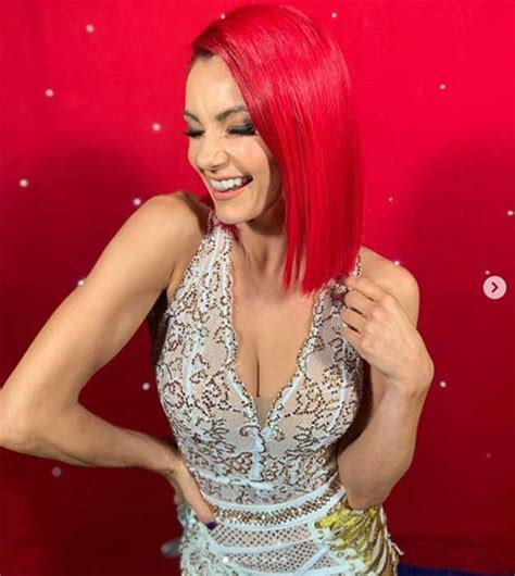 Strictly star Dianne Buswell wows fans with short hair transformation ...